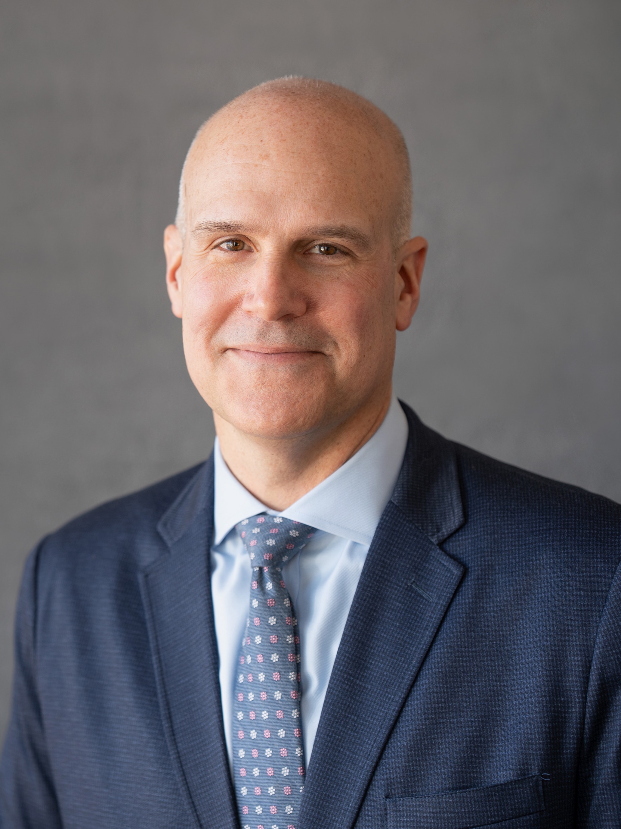 Portrait of Dr. Tim Welter